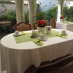 Hotel Carlton Mayfair 3*