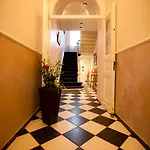 Carlton Mayfair