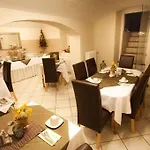 Carlton Mayfair Hotel 3*