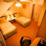Carlton Mayfair Hotel 3*