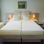 Carlton Mayfair Hotel Dusseldorf