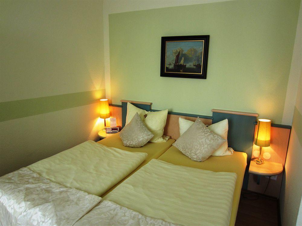 Carlton Mayfair Hotel 3*