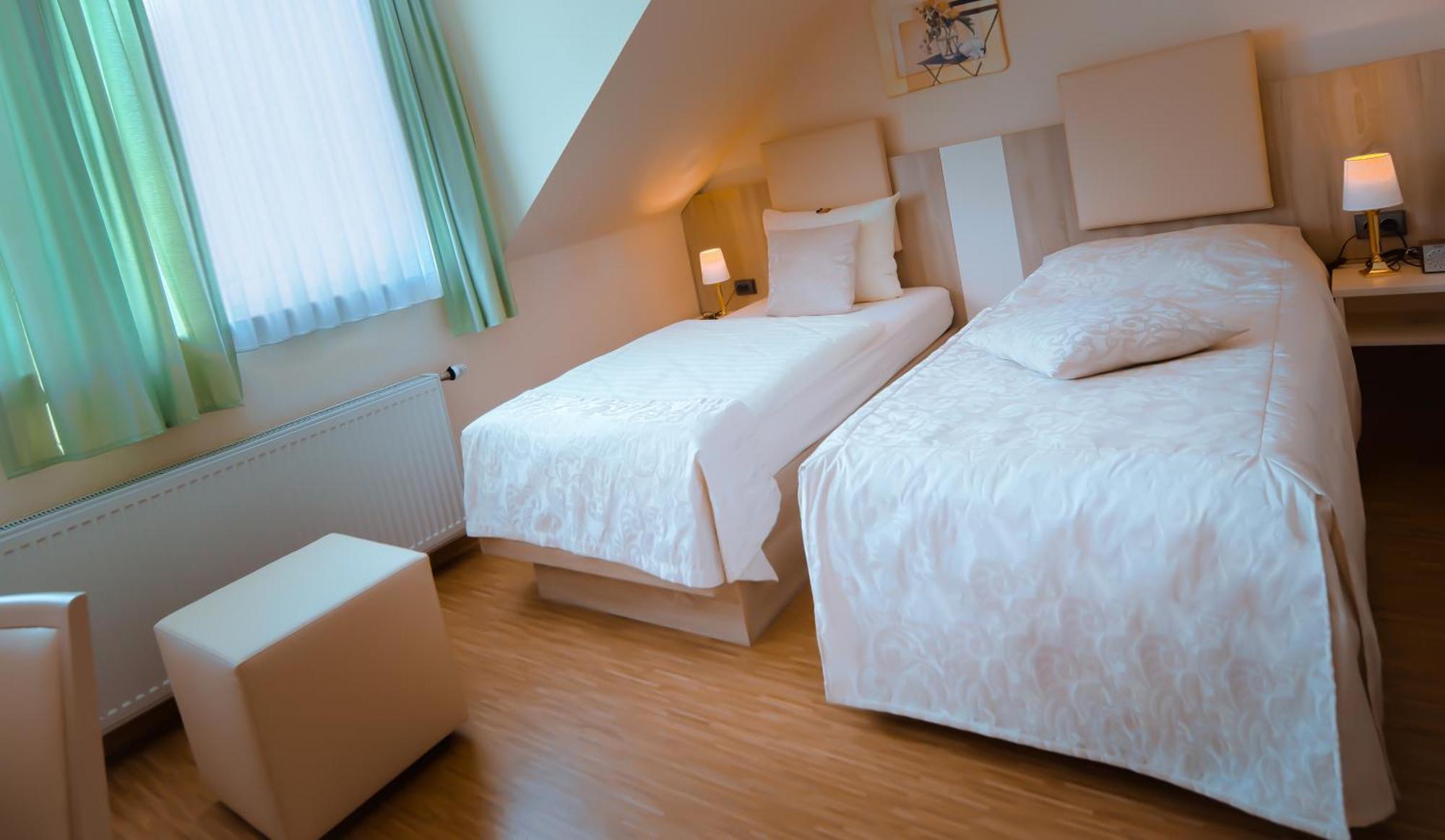 Carlton Mayfair Dusseldorf