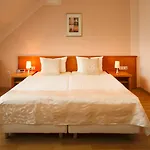 Hotel Carlton Mayfair 3*