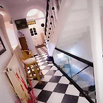 Carlton Mayfair Hotel 3*